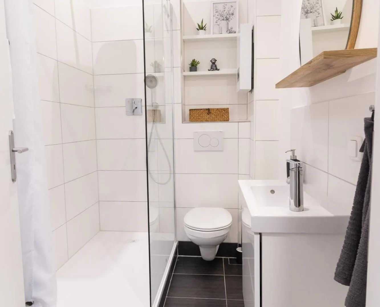 Topmoderne 3,5 -Zi-Wohnung In Hannover Lister Platz I Messe - Business - Familie